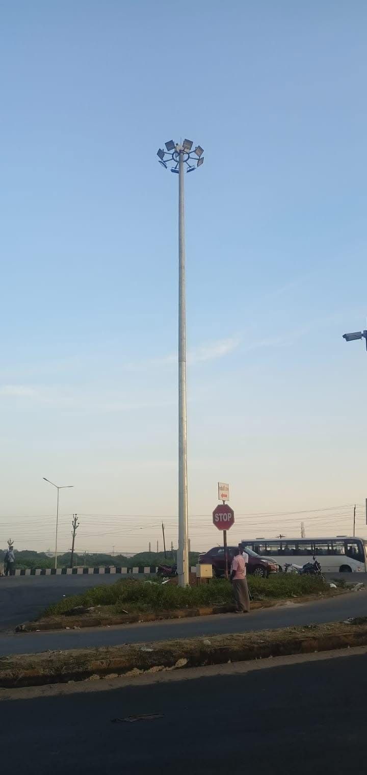 High Mast Lighting Pole